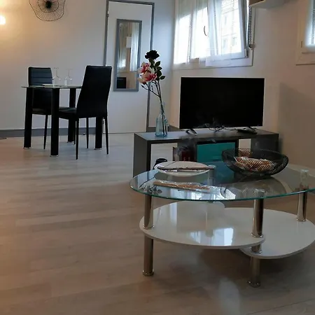 Les Jardins Du Clain Apartment Poitiers Exterior photo
