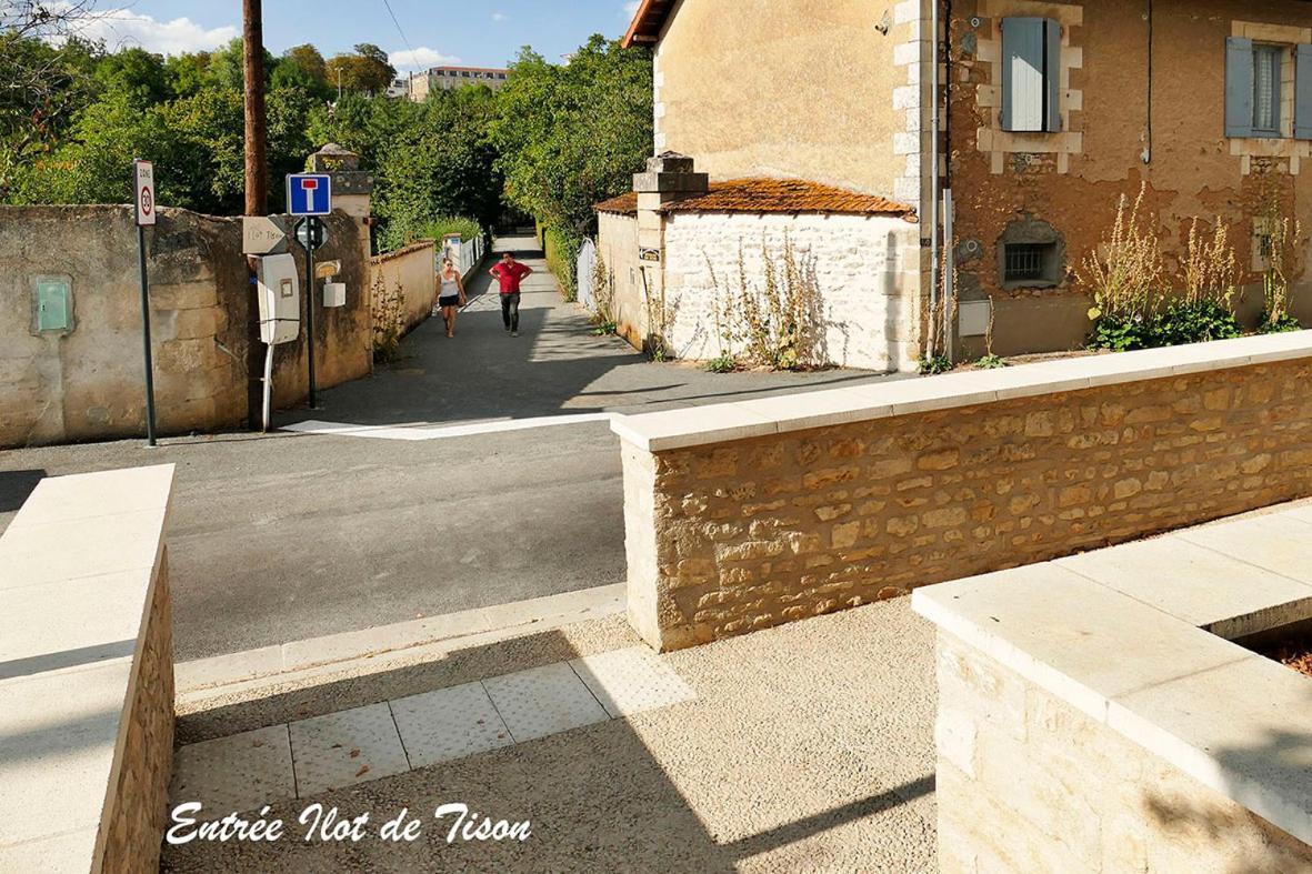 Apartment Les Jardins Du Clain Poitiers